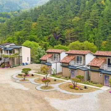 Yangpyeong the Forest 852 Pension 鄰近龍門寺的酒店