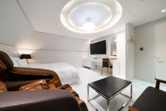 ซูยู ยูเรีย โฮเทล โรงแรมใกล้เขาพูกันซาน