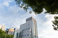 AYANA Hotel & Resort