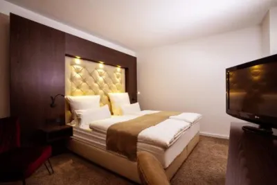 Hotel Reckord Отели рядом с достопримечательностью «Aussichtsplattform Stromberg»