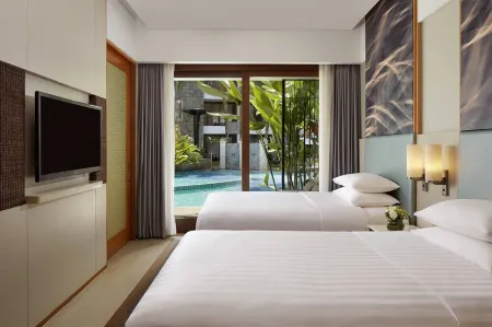 Courtyard by Marriott Bali Seminyak Resort Отели рядом с достопримечательностью «Бамбак Парк Виллас»