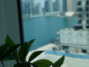 SuperHost- Next to Dubai Canal | Elegant 1 Br | Business Bay