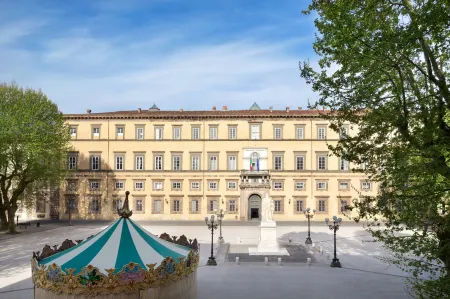 Grand Universe Lucca, Autograph Collection