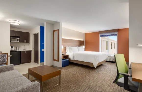 智選假日套房酒店奧本 - 大學區