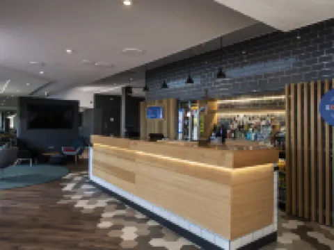 โรงแรม Holiday Inn Express Edinburgh City West บาย IHG โรงแรมในเอดินบะระ