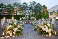 Courtyard by Marriott Seoul Times Square Hotel dekat Gimpo International Airport