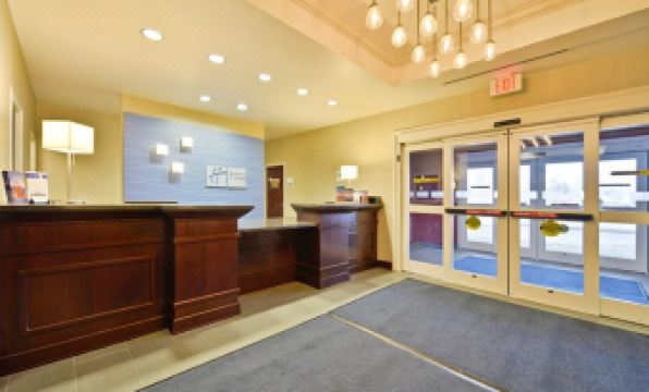 Holiday Inn Express & Suites UTICA by IHG
