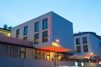 Arte Hotel Krems Hotels near Ratzersdorfer See