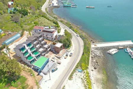 Tongyeong Sea and See Pension (Newly Built) Отели рядом с достопримечательностью «Skyline Luge Tongyeong»