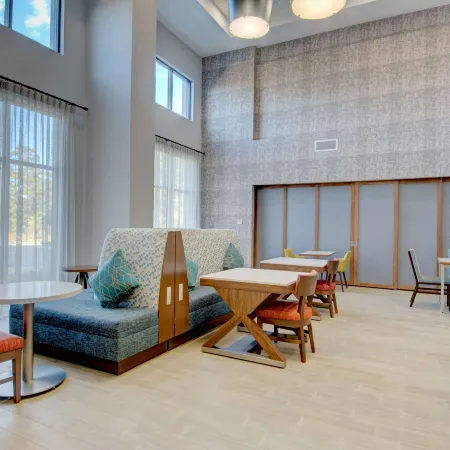 Hampton Inn & Suites Portland West