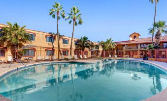 Quality Inn & Suites Goodyear - Phoenix West