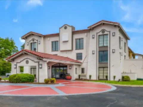 Quality Inn Hotels in Hampton