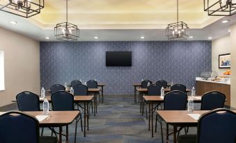 La Quinta Inn & Suites by Wyndham College Station North