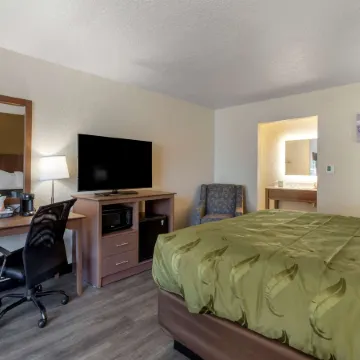 Quality Inn Saint Petersburg North-Tampa Bay