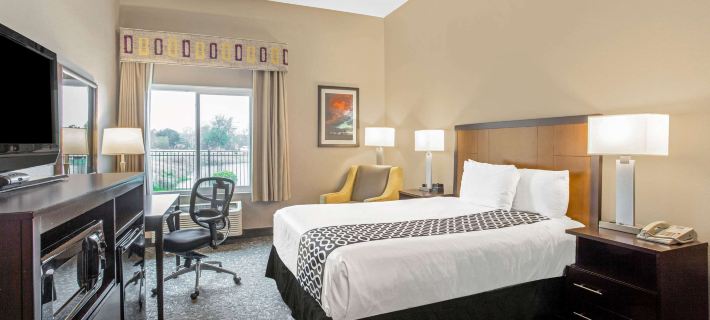 La Quinta Inn & Suites by Wyndham Biloxi Hotels in Biloxi
