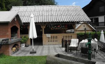 Apartmaji Ivanka Colja - Housity
