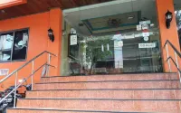 RedDoorz @ Jalan Jaksa Hotels in Jakarta