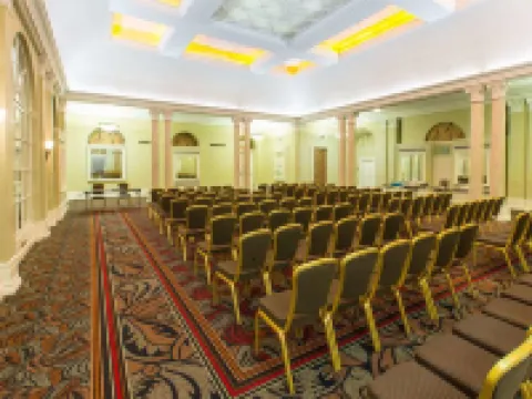 The Queens Hotel Hotels in Leeds