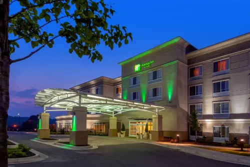 Holiday Inn & Suites BECKLEY by IHG