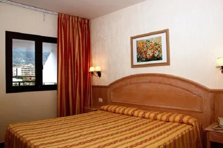 Apartamentos Masaru Отели рядом с достопримечательностью «Ботанический сад»