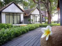 Hansar Casuarina Cha am Hotels in Tha Yang District