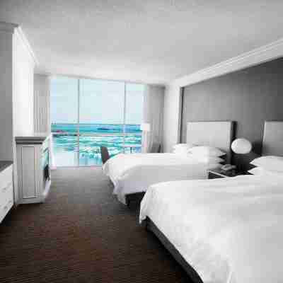 Niagara Falls Marriott on The Falls Rooms