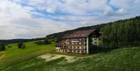 Hotel Sonnbichl Hotels in Neukirchen beim Heiligen Blut