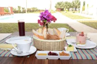 Leo's Beach Hotel - Adults Only