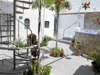 Petit Hotel Pilitas Hotels near Playa de los muertos