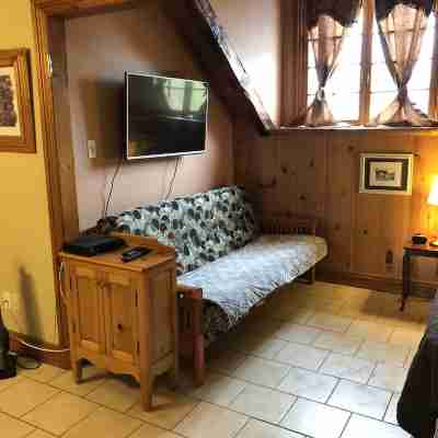 Manoir Ramezay Rooms