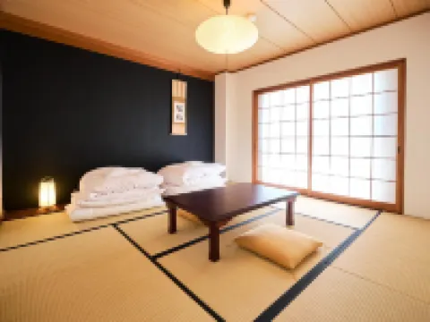 J-Hoppers Lake Biwa Guesthouse Hotels in Otsu