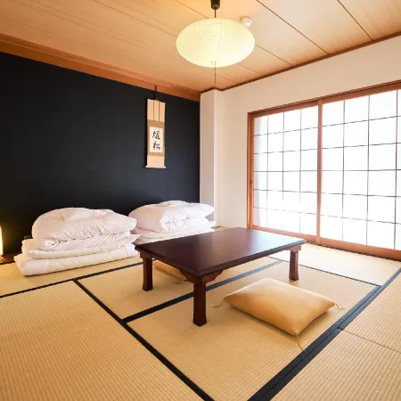 J-Hoppers Lake Biwa Guesthouse
