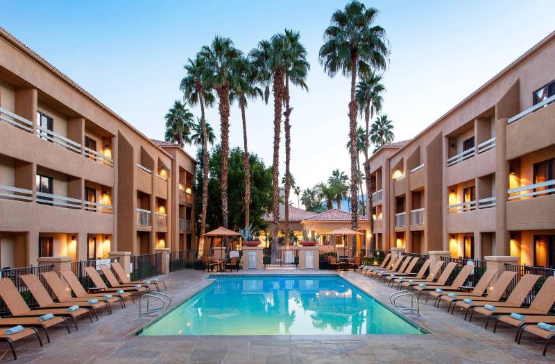 Courtyard Palm Springs photo 3