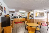 Econo Lodge Miles City I-94 - breakfast
