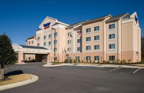 加茲登萬楓酒店及套房