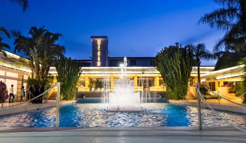 ホテル アリストン