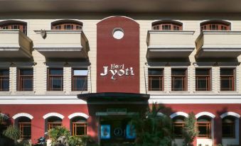 Capital O 7708 Hotel Jyoti