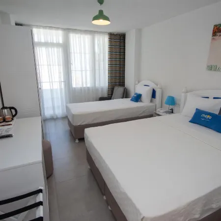 Mojo Otel Beach