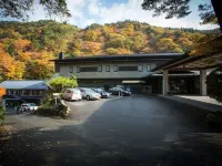 Osawa Onsen Sansuikaku - موقف سيارات