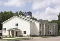 Cobblestone Inn & Suites - Brillion Hotels in Calumet County