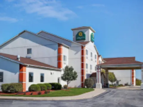 Baymont by Wyndham Auburn Hotels in Auburn