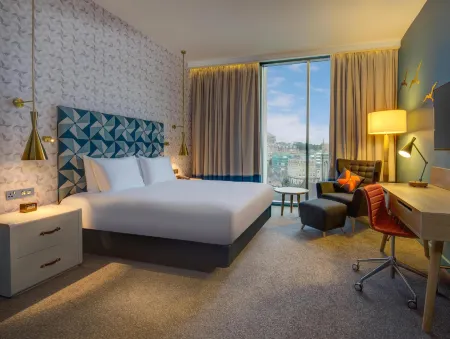 Hilton Bournemouth Отели в г. Борнмут