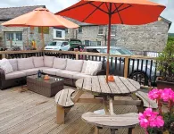 Usk and Railway Inn - 2-Star