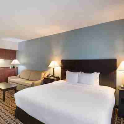 SureStay Plus Hotel by Best Western Coralville Iowa City Rooms
