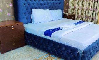 River Breeze Hotel
