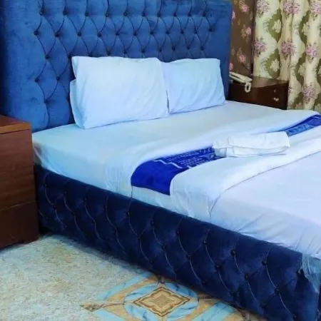 River Breeze Hotel
