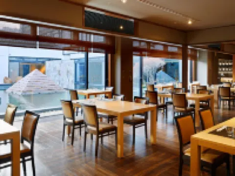 ラフォーレ伊東温泉 湯の庭 伊東のホテル