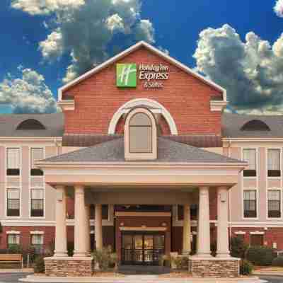 Holiday Inn Express & Suites Morehead City Hotel Exterior