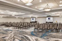 DoubleTree by Hilton New Orleans Airport - Parking