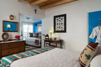 Casa Escondida Bed & Breakfast Hotels in Espanola